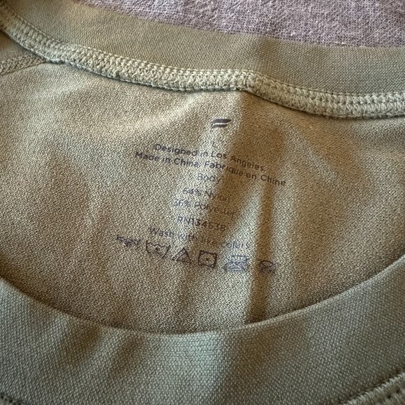 Fabletics Mens - The Training Day Tee - Large - Olive - Picture 2 of 2